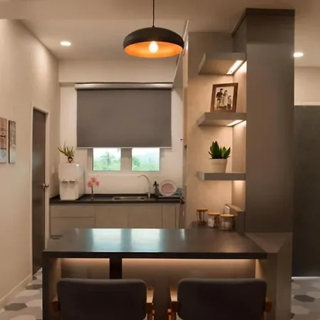 Designer Suite Apartment Seaview 10Pax Families Suite Kuah Exterior photo
