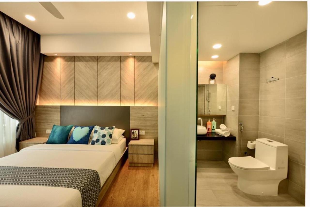 Designer Seaview 10pax Families Apartment *