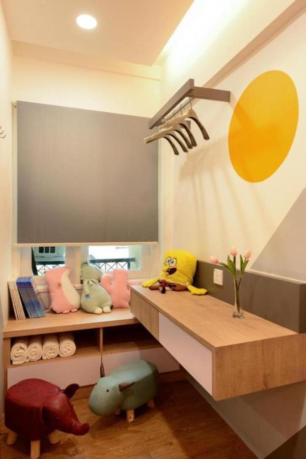 Designer Seaview 10pax Families *