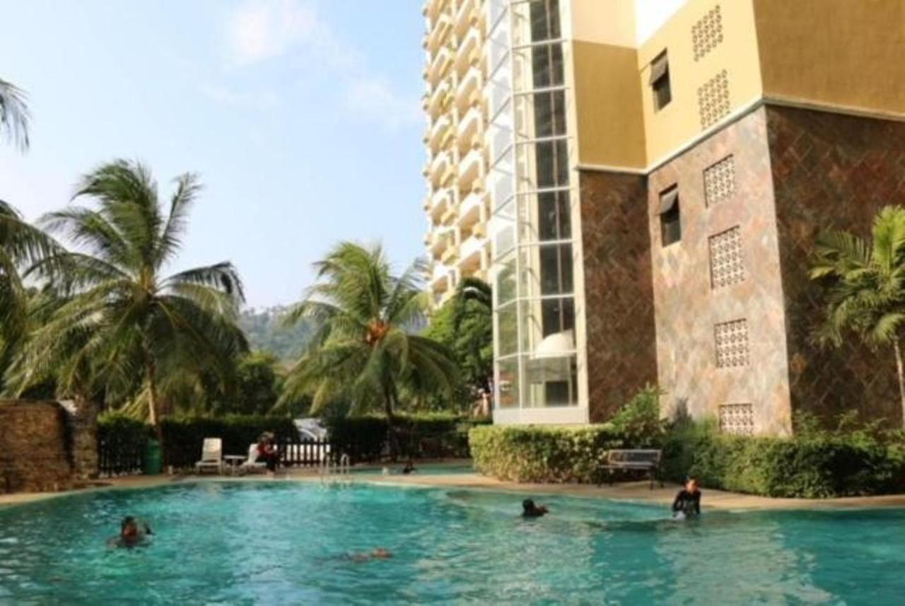 Designer Seaview 10pax Families Kuah